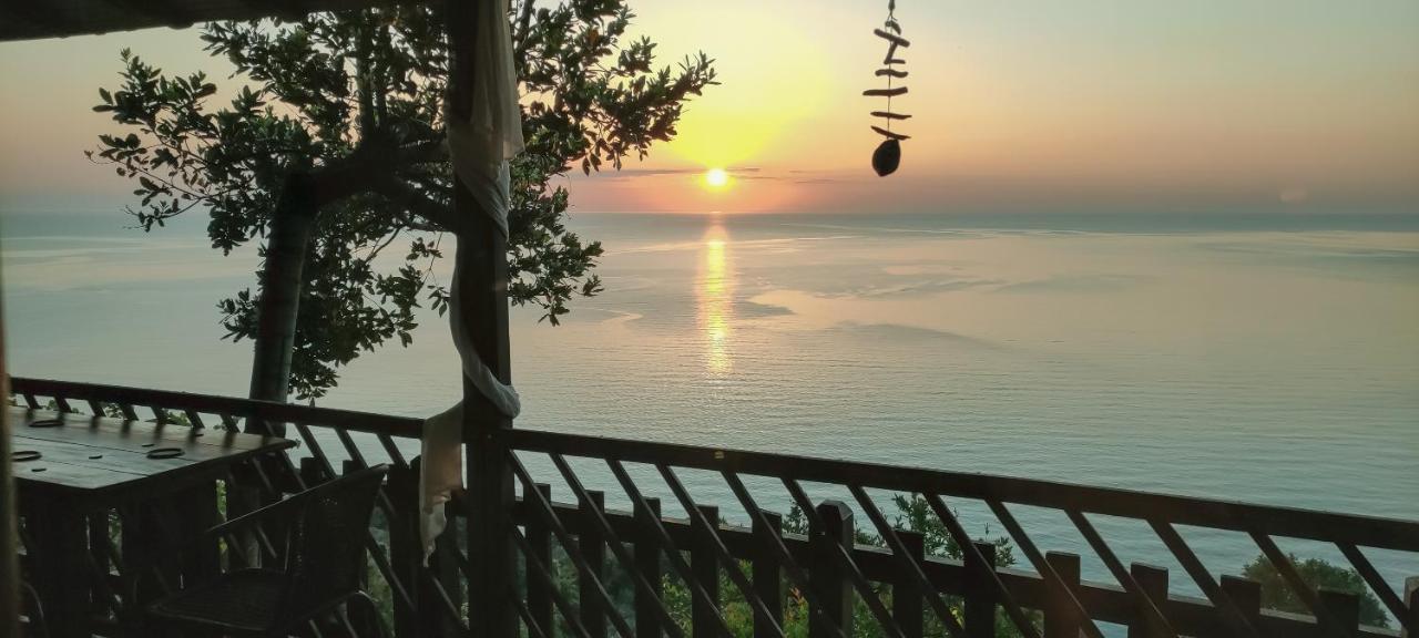 Balcony On The Rocks Villa Agioi Saranta Kültér fotó