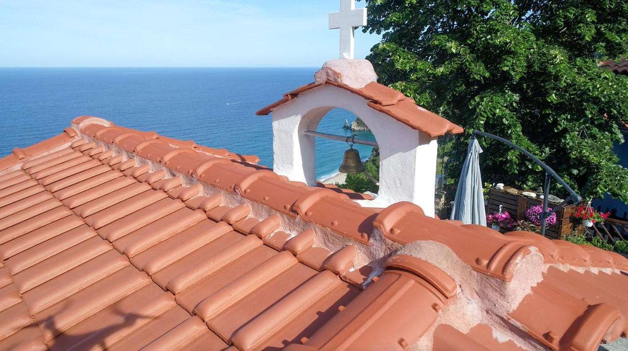 Balcony On The Rocks Villa Agioi Saranta Kültér fotó